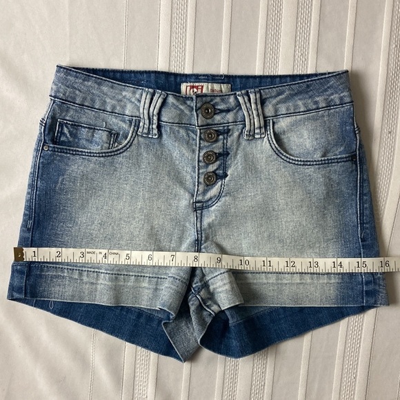 L.e.i. Tatum High-Rise Faded Jean Shorts - Picture 7 of 10